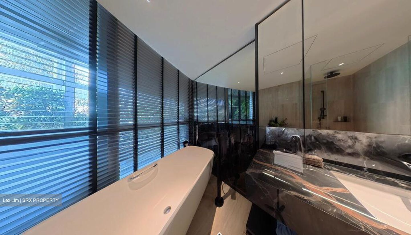 Newport Residences (D2), Apartment #568238361